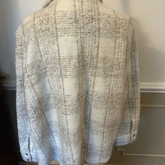 BB Dakota Cream and Tan Plaid Teddy Jacket - Size L - Picture 2 of 5